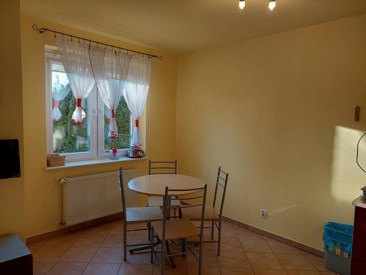 Apartament Z Ogrodkiem Kolobrzeg Exterior photo